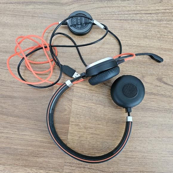 Jabra headset model ENC010 - Picture 6 of 7